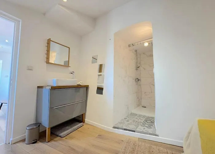 ⁂ Cocon Ensoleille Proche De La Plage Apartman